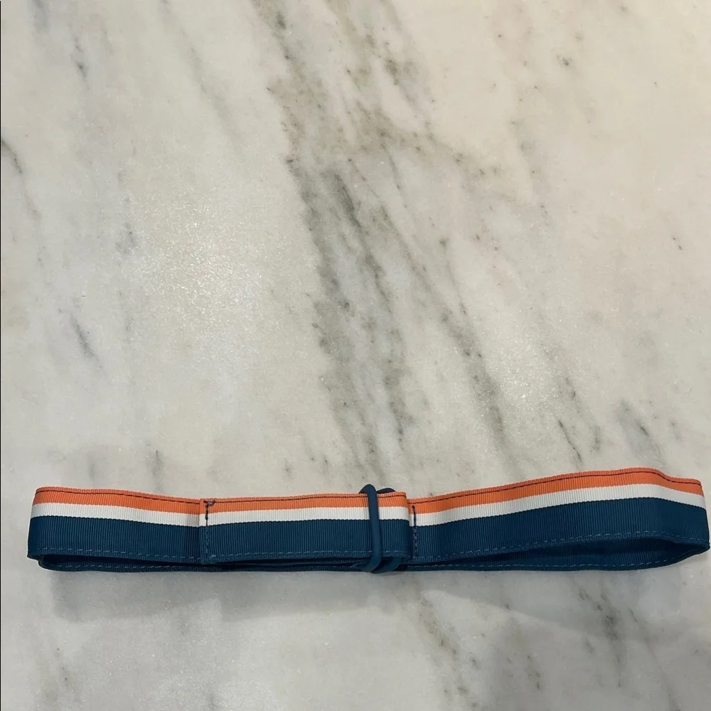 Vineyard Vines Kids M Blue and Orange belt 33.5